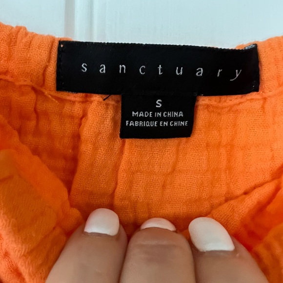 SOLD Cute little top 🍊 - Picture 2 of 2
